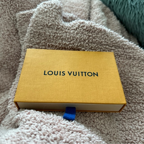 Louis Vuitton Monogram Say My Name ID bracelet - Picture 10 of 13